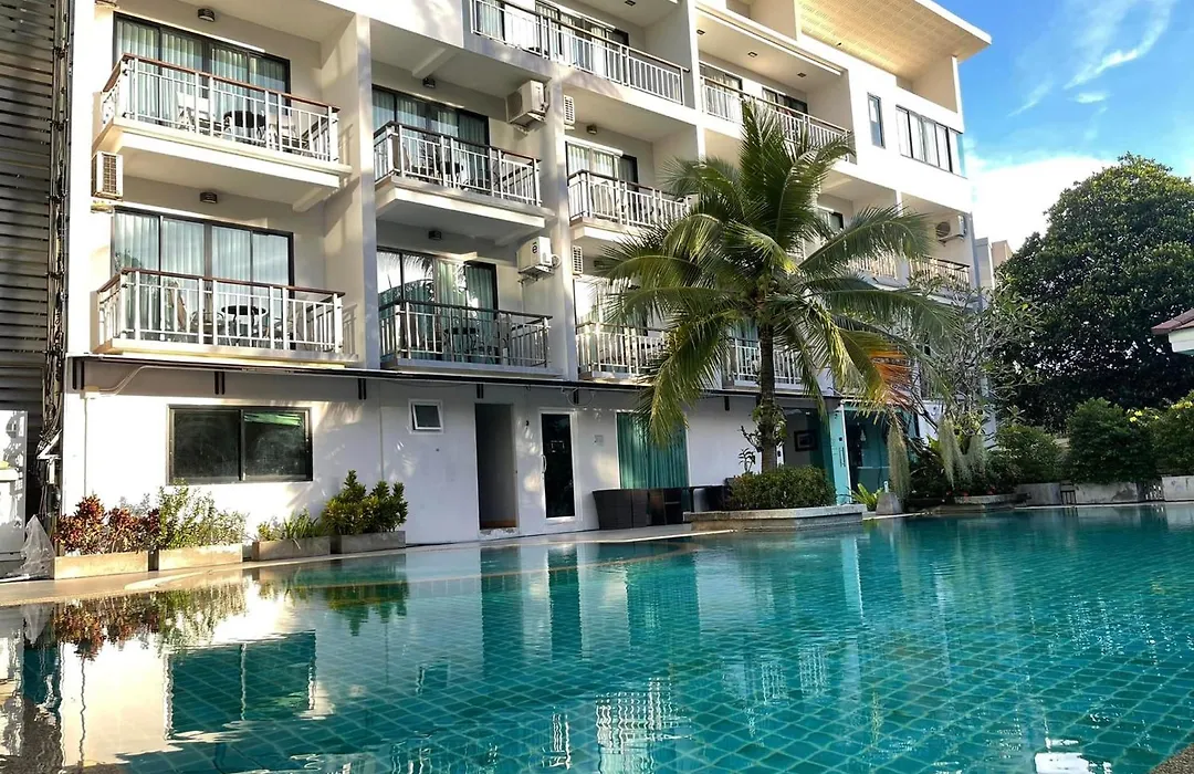 Dipantai Boutique Beach Resort-1